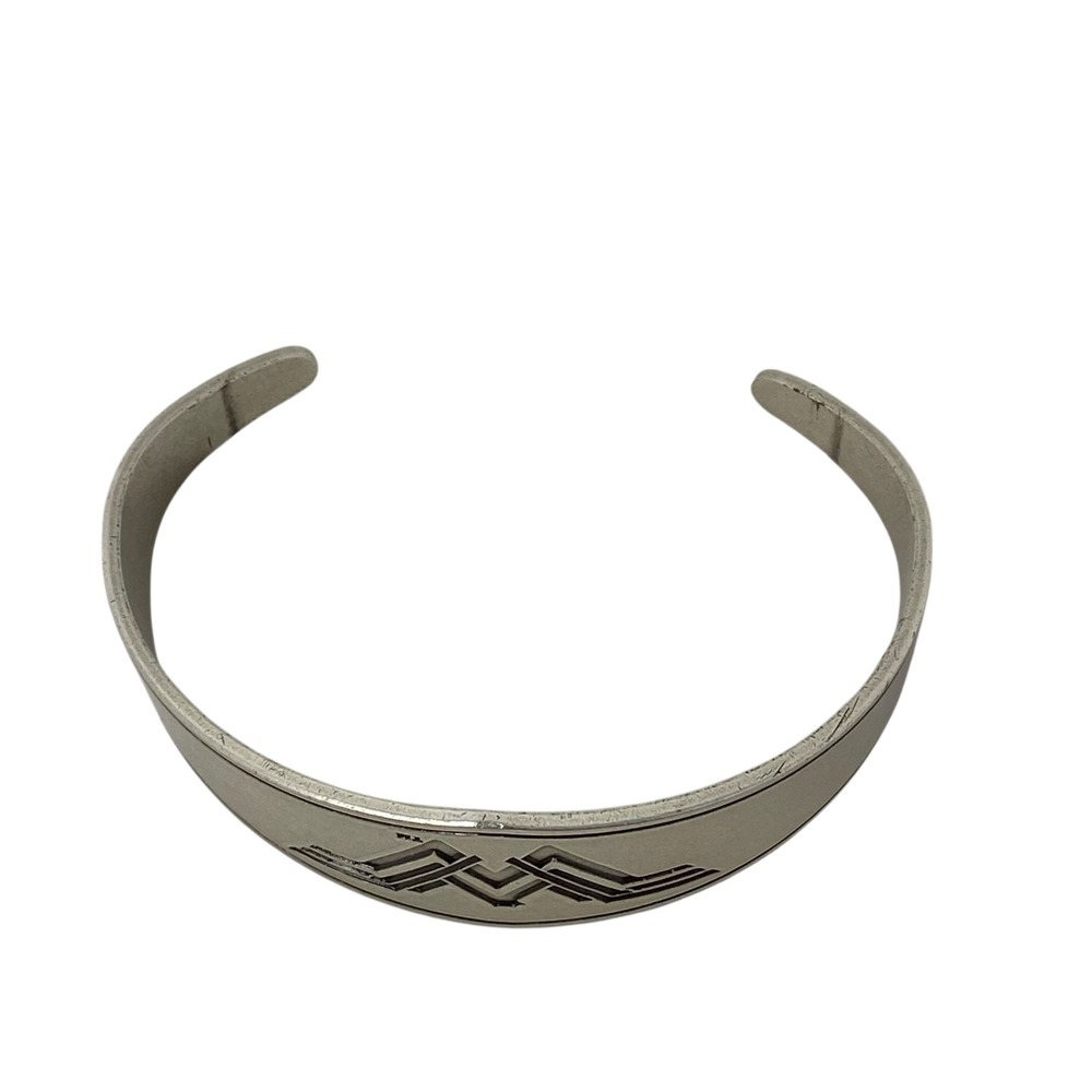 Alex and Ani Wonder Woman Cuff Bracelet DC Comics Silver Tone Logo - Picture 3 of 4